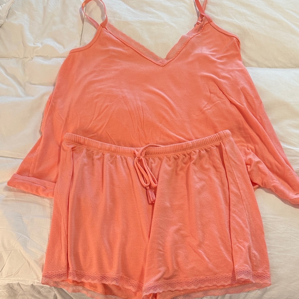 Beautiful Coral Women's Pajama Short Set. Medium